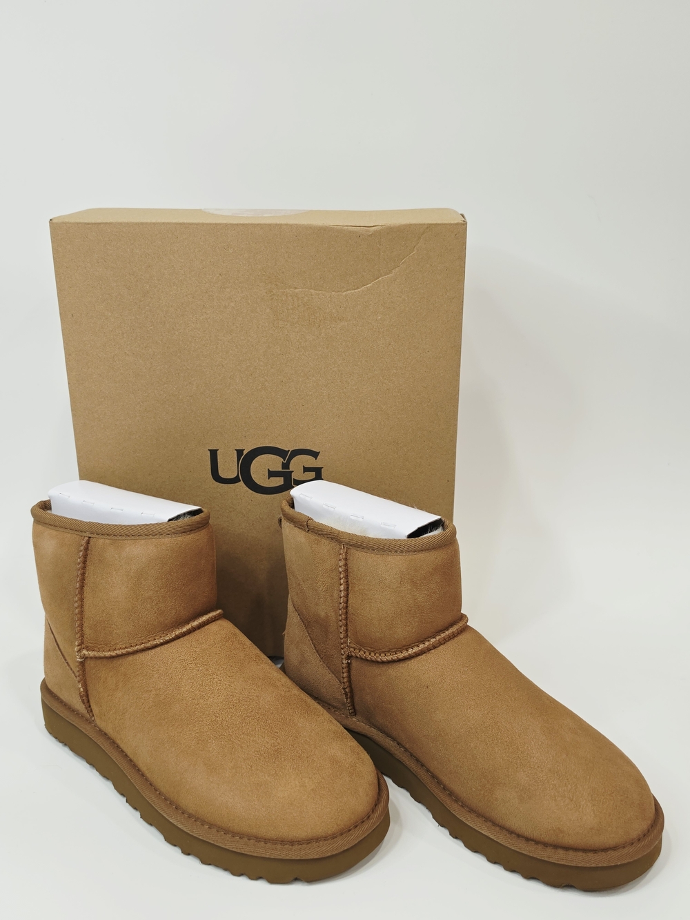 UGG Classic Mini II boots in Chestnut brand new in box
